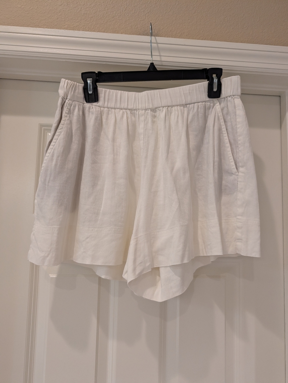 Vince White Loose Fit Linen Pull On Shorts Size Medium